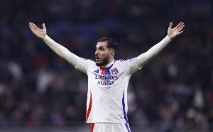 天天盈球官网-本赛季12球20助！队报：里昂为切尔基要价4000万欧，多特红军关注